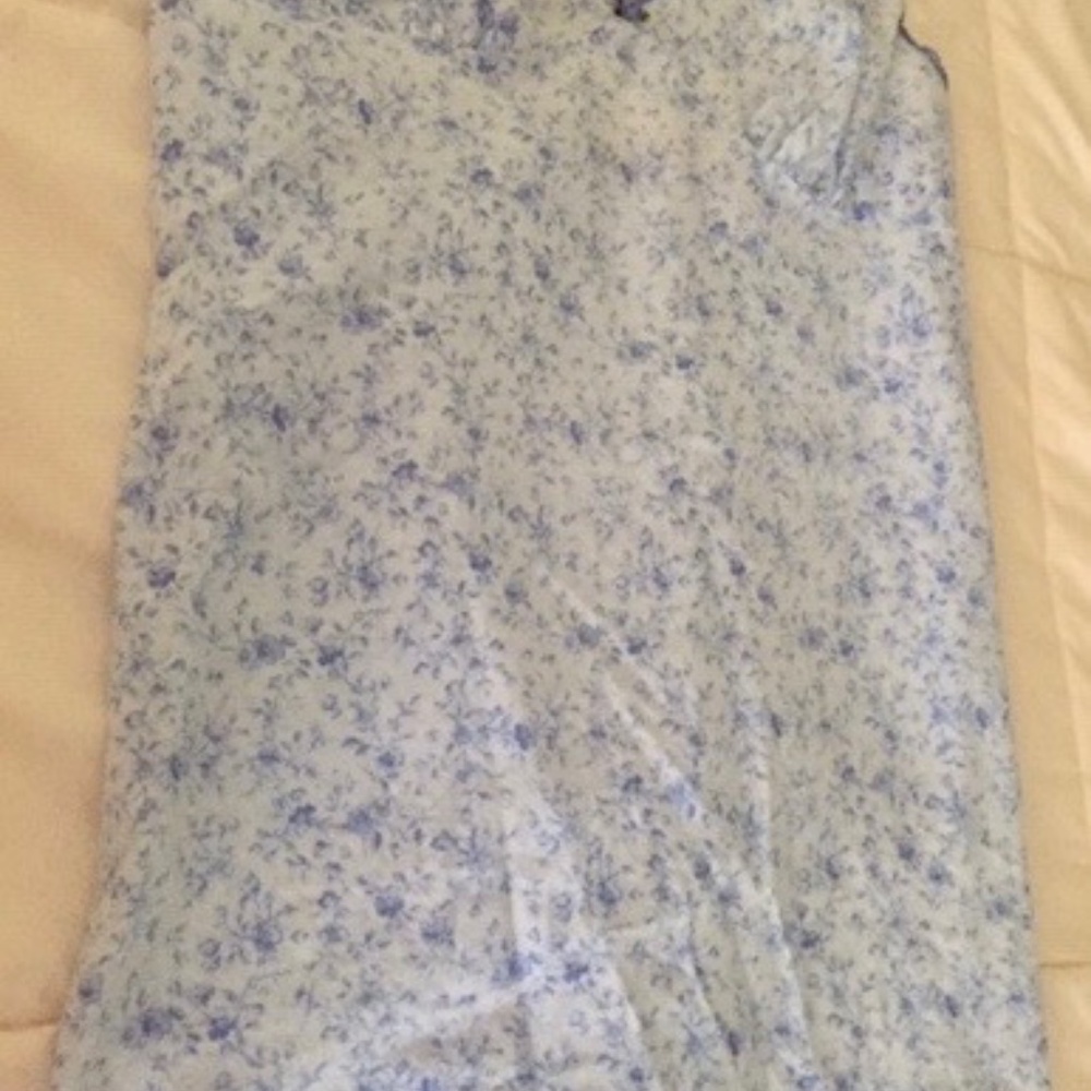 Pretty cotton nightgown, short length, lace bodice